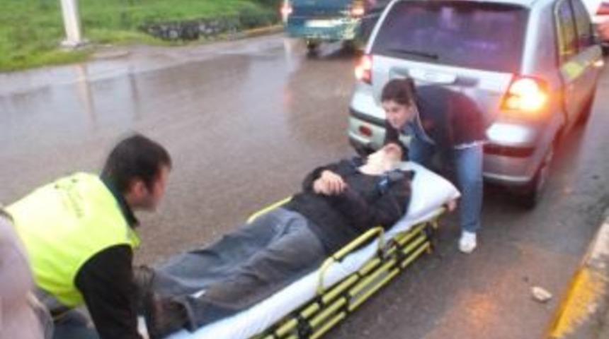 K&ouml;rfez'de Trafik Kazası : 1 Yaralı