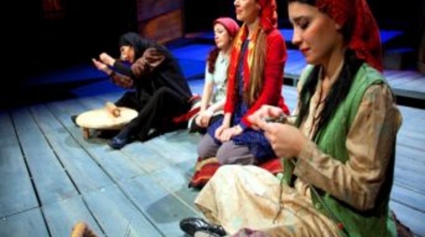 Adana Devlet Tiyatrosu’nda "murtaza" Son Kez Sahnede