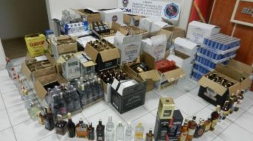 Uşak&rsquo;ta Ka&ccedil;ak I&ccedil;ki Ve Sigara Ele Ge&ccedil;irildi