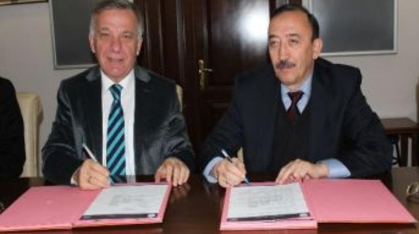 Yalova Belediyesi İle Üniversite Arasında İş Birliği Protokolü