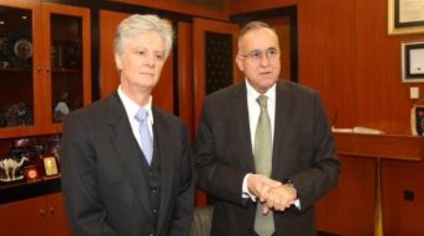 Avusturya B&uuml;y&uuml;kel&ccedil;isi W&ouml;lfer'den Başkan G&uuml;zelbey&rsquo;e Ziyaret