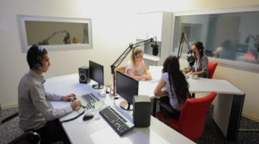 Zirve &Uuml;niversitesi, Zirve Radyo'yu Hizmete A&ccedil;ıyor