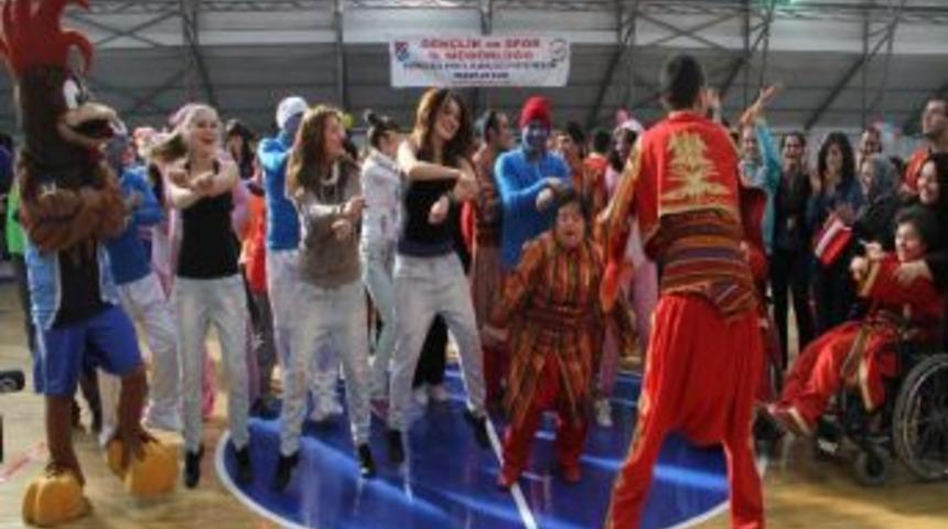Engelliler Sporla Eğlendi