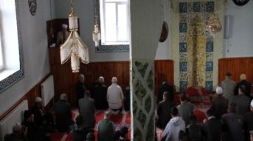 Camilerde Atların Dışarıya Bırakılmaması İ&ccedil;in Duyuru