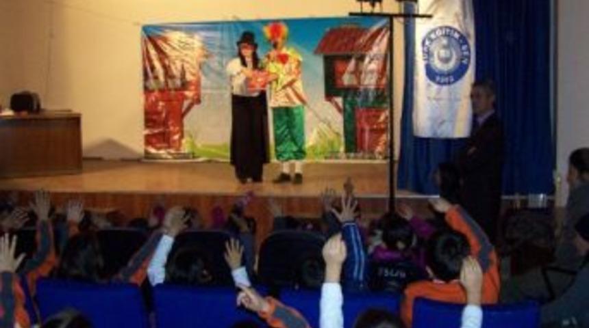 T&uuml;rk Eğitim Sen&rsquo;den &Ccedil;ocuklara Tiyatro Ş&ouml;leni