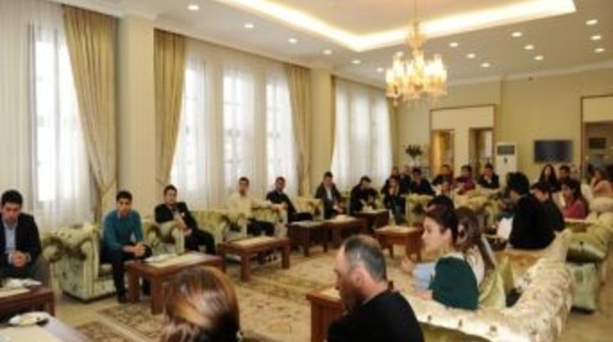 Vali &Ccedil;ift&ccedil;i, 'yarının Liderleri'yle Buluştu