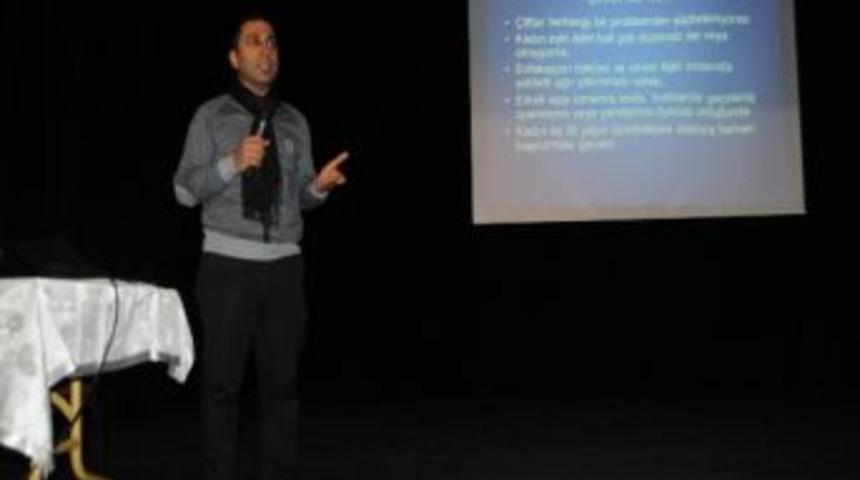 &Ccedil;orlu`da Kısırlık Ve T&uuml;p Bebek Semineri D&uuml;zenlendi