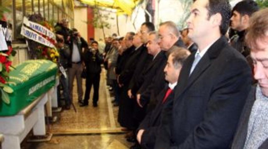 Altınb&uuml;ken Ve Titiz Ailesinin Acı G&uuml;n&uuml;