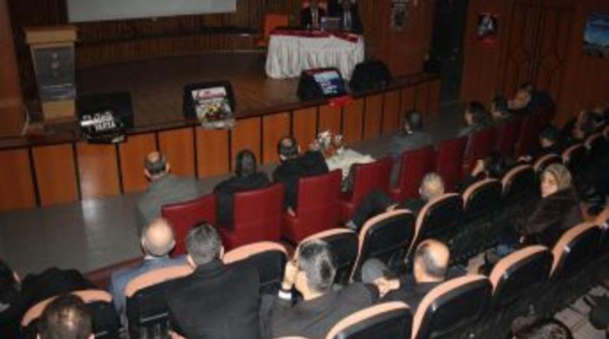 Ağrı'da Okul Y&ouml;neticilerine Afet Ve Acil Durum Hazırlık Semineri