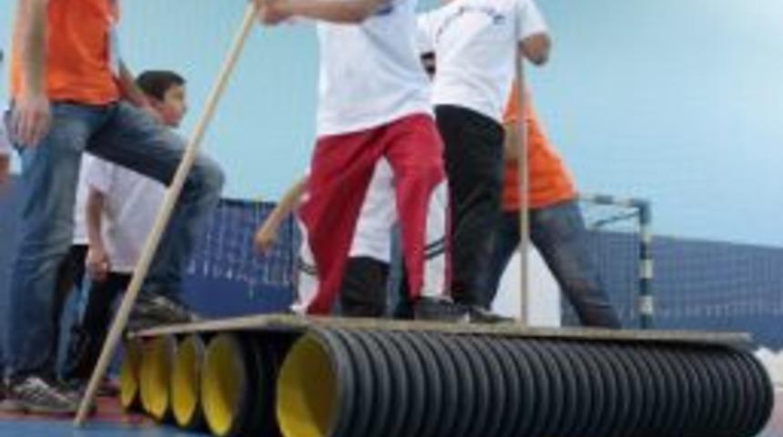 A&uuml;&rsquo;de Oyunlarla Spor Şenliği D&uuml;zenlendi