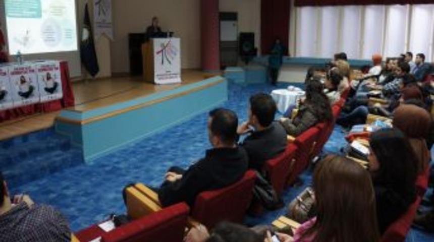 Uzmanlar, &Uuml;niversite &Ouml;ğrencilerine Hibe Desteklerini Anlattı