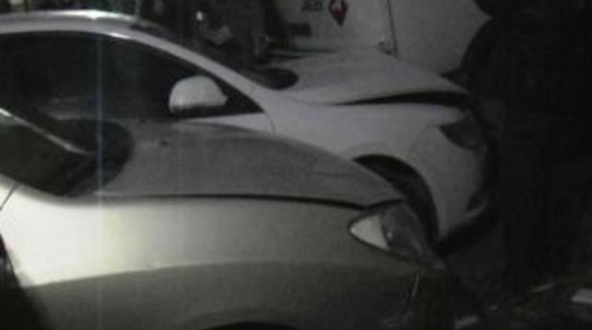 Freni boşaldı 5 araca &ccedil;arptı