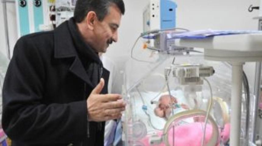 Yeni Doğmuş Bebek &Ccedil;&ouml;pte Bulundu