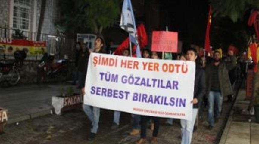 Mersin&rsquo;de &Uuml;niversite &Ouml;ğrencilerinden Eylem