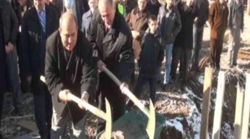 Simav&rsquo;da Depremin Yaraları Sarılıyor