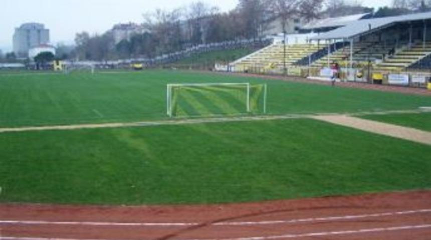 Namık Kemal Stadı Hizmete Girdi