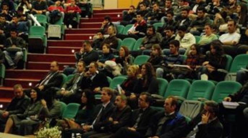 &Uuml;niversiteli Gen&ccedil;lere Madde Bağımlılığı Semineri
