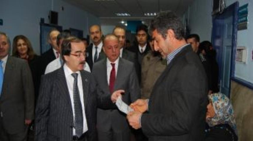 Vali Coş, Kozan'da Hastane Denetledi