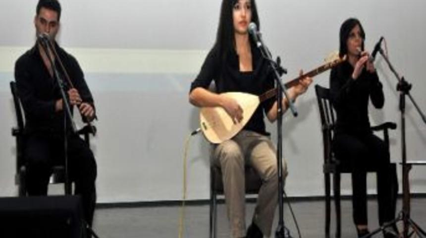 T&uuml;rk Halk Şiirinin &Ouml;nemli İsimleri Anlatıldı