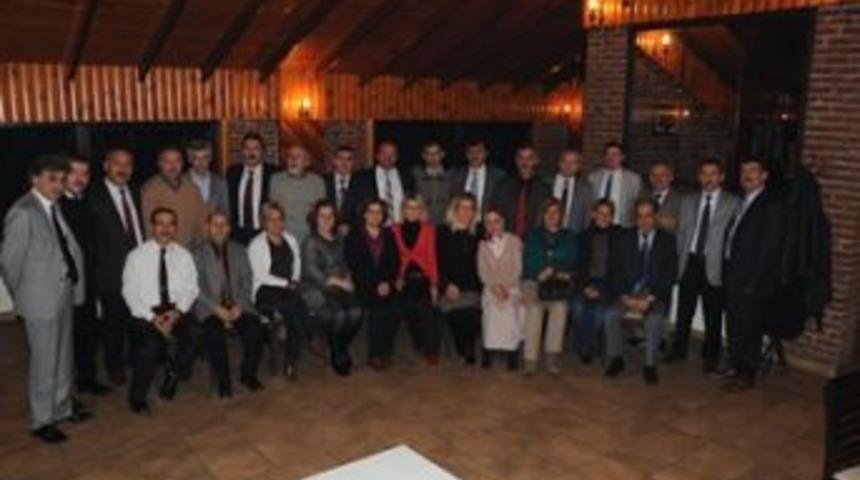 Evlendirme memurları Başiskele&rsquo;de buluştu