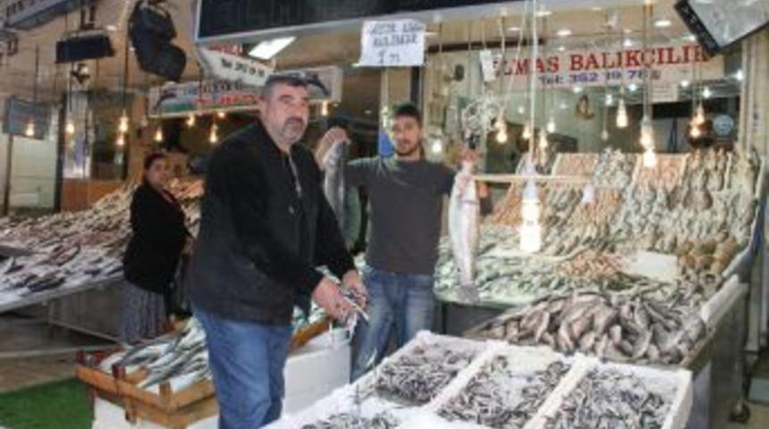 Yağmur  Balık&ccedil;ıları da Vurdu