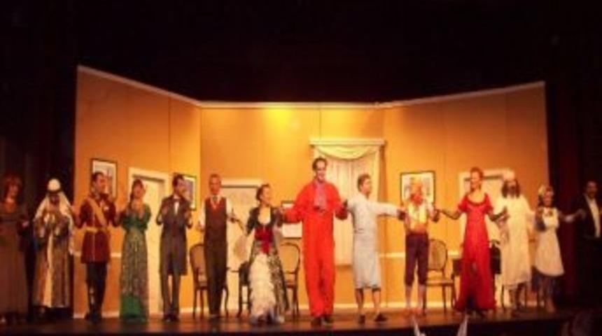 Didim Mesleki Eğitim &Ouml;ğrencilerine Tiyatro Jesti