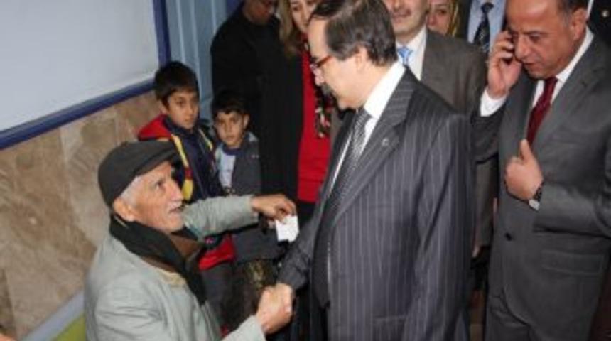 Kozan&rsquo;da Yapılacak 200 Yataklı Devlet Hastanesinin Temeli Atıldı