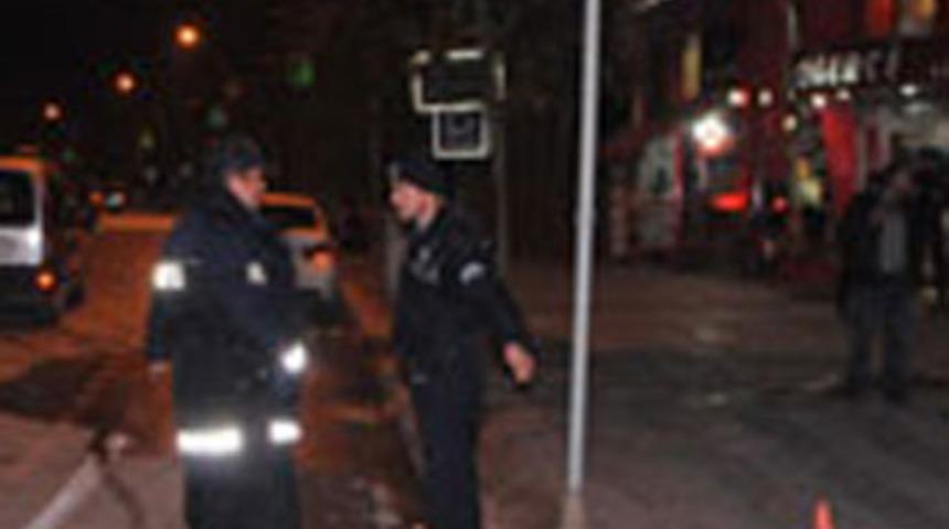 Laf atma kavgası; 4 yaralı