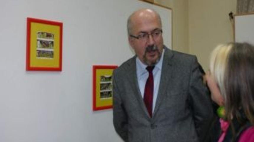 &Ouml;ğretim &Uuml;yesinden Resim Sergisi
