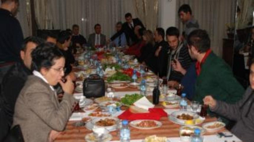 Caner, Isparta Basınıyla Vedalaştı