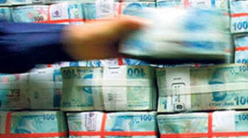 21.7 milyonu &ccedil;amaşır makinesinde yıkadı!