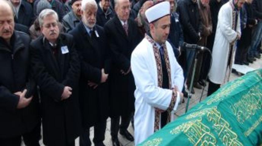 İstiklal Şairi Akif'in Torunu Ebediyete Uğurlandı