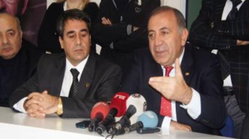 G&uuml;rsel Tekin: Başbakan&rsquo;ın G&uuml;venliği Yoksa Vatandaşın Da Yoktur