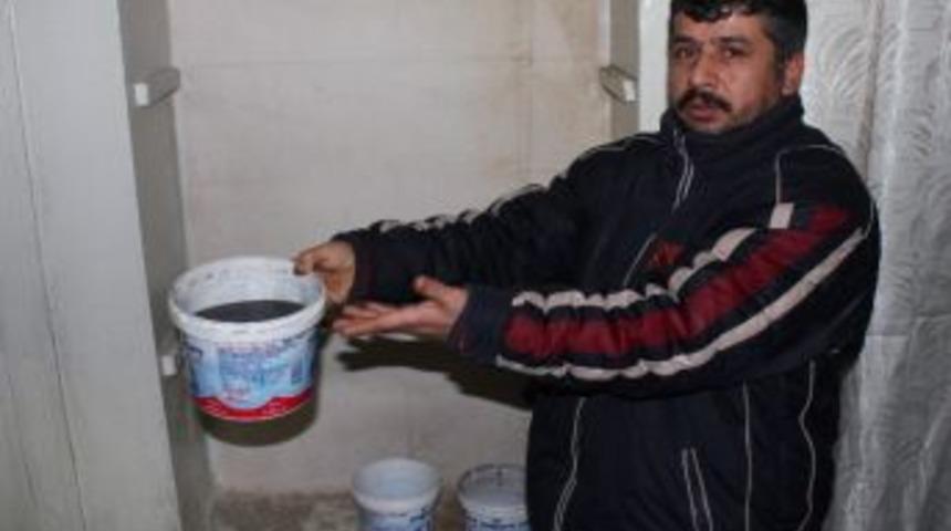 Aşırı Yağmura &Ccedil;atılar Dayanmadı
