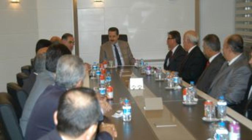 G&uuml;rsu Heyeti Bakan &Ccedil;elik&rsquo;ten Sorunların &Ccedil;&ouml;z&uuml;m&uuml; I&ccedil;in Destek Istedi