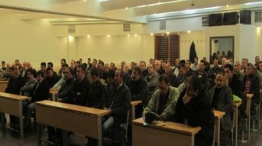 Manisa&rsquo;da Toplu Ulaşım Ara&ccedil; S&uuml;r&uuml;c&uuml;lerine Yeni Y&ouml;netmelik Anlatıldı