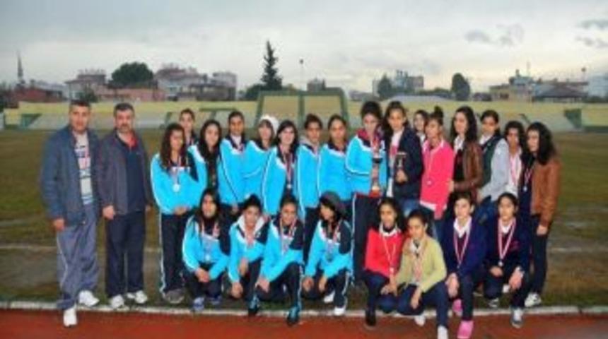 Mehmet Akif Ersoy Kız Teknik Ve Meslek Lisesi Şampiyon