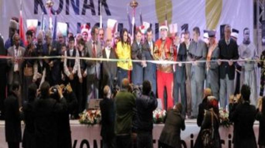 T&uuml;rkiye&rsquo;nin Renkleri Konak&rsquo;ta Buluştu