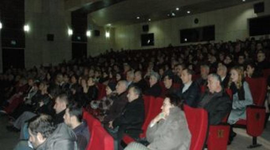 Kamer Gen&ccedil; 'milli Anayasa Forumu'na Katıldı