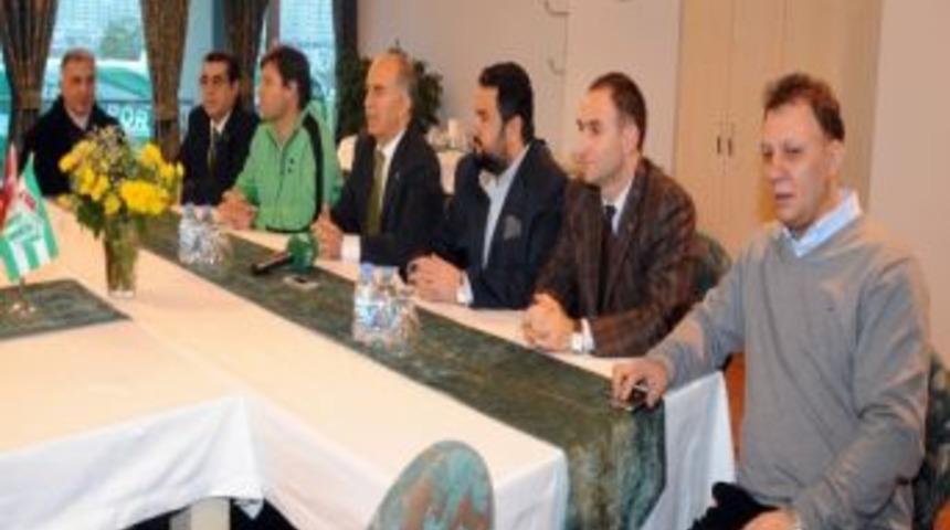 Vali Harput&rsquo;tan Bursasporlu Taraftarlara Destek &Ccedil;ağrısı
