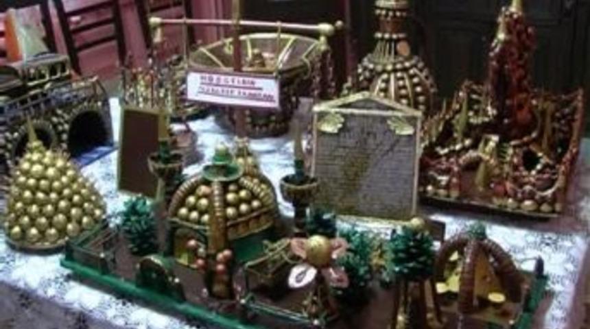 Atık Kağıtlar Sanata D&ouml;n&uuml;ş&uuml;yor