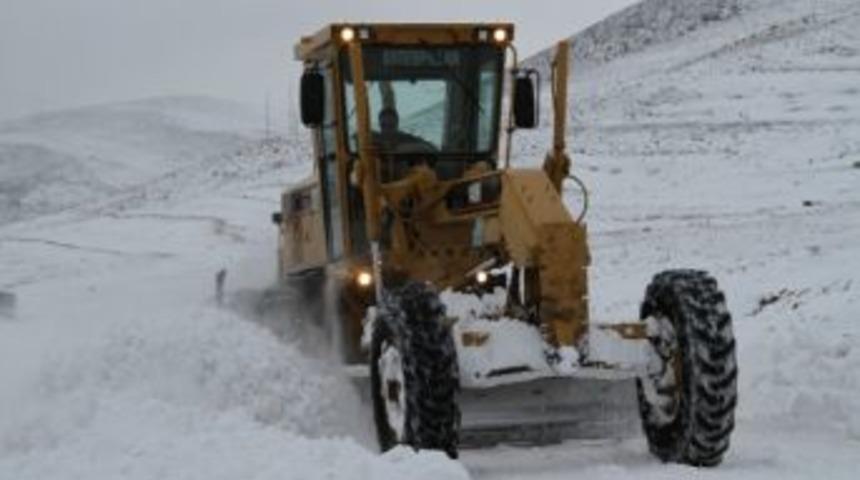 &Ccedil;ıldır&rsquo;da Karla M&uuml;cadele &Ccedil;alışmaları