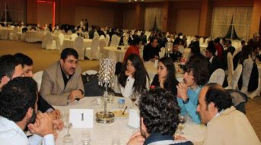 İnşaat M&uuml;hendisliği &Ouml;ğrencileri Ile Sekt&ouml;r Temsilcileri Bir Araya Geldi