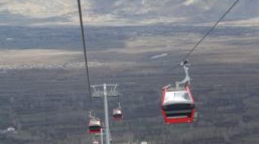 Ergan Dağı Kayak Tesisleri'nde Gondol Sistemi Devreye Girdi