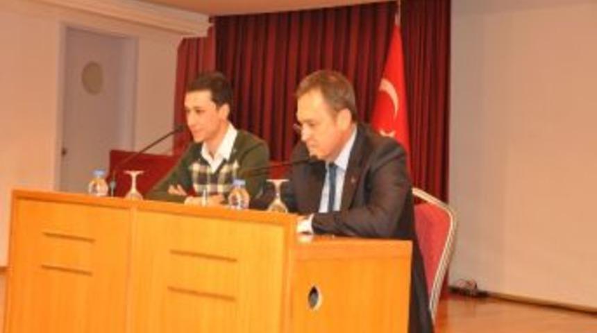 Rekt&ouml;r Tuncer&rsquo;den Hacettepelilere M&uuml;jde