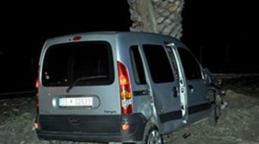 İzmir Mhp İl Y&ouml;neticileri Trafik Kazası Ge&ccedil;irdi