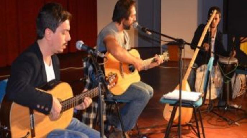 Grup Abdal&rsquo;ın Solisti İlhan: &ldquo;sendikalı Olmamız Rahatsızlık Veriyor&rdquo;