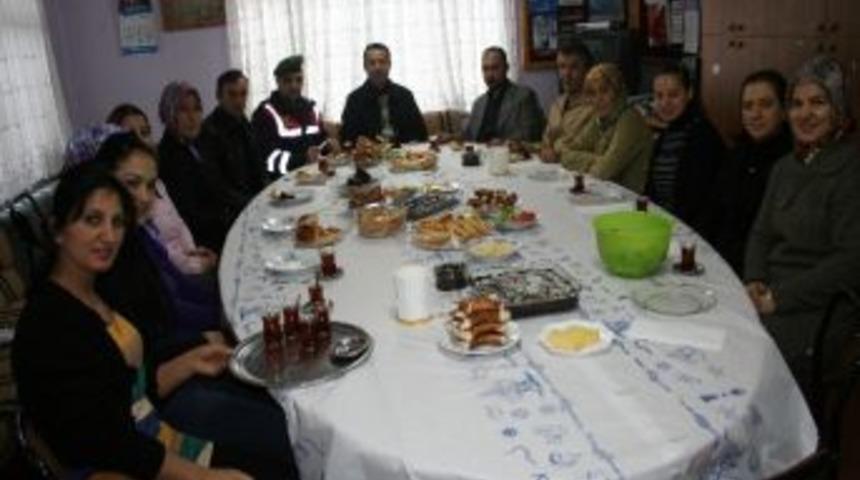 Çaydeğirmeni Okul Aile Birliği Kahvaltıda Bir Araya Geldi