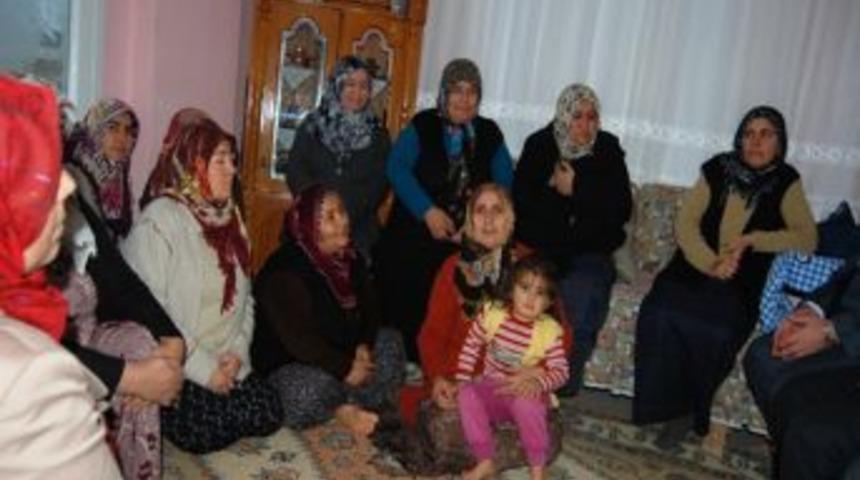 M&uuml;ft&uuml;l&uuml;k, Aynı Apartmanda 5 Yıl K&uuml;s Yaşayan Iki Aileyi Barıştırdı