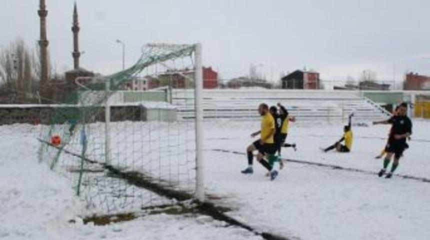 Bal Ligi Karşılşamasında Karsspor- Arhavispor&rsquo;u 2-0 Mağlup Etti